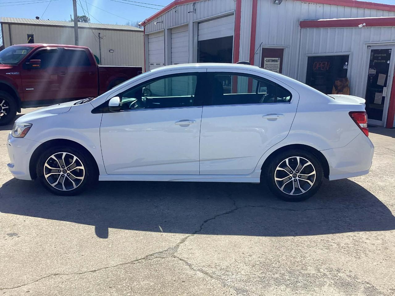 Chevrolet Sonic LT Auto Sedan 2018