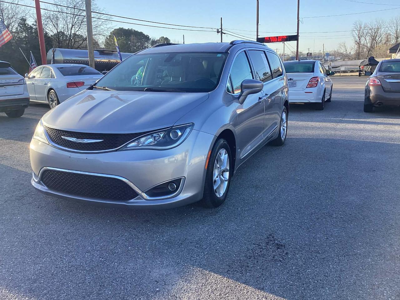 Chrysler Pacifica Touring-L Plus 2017