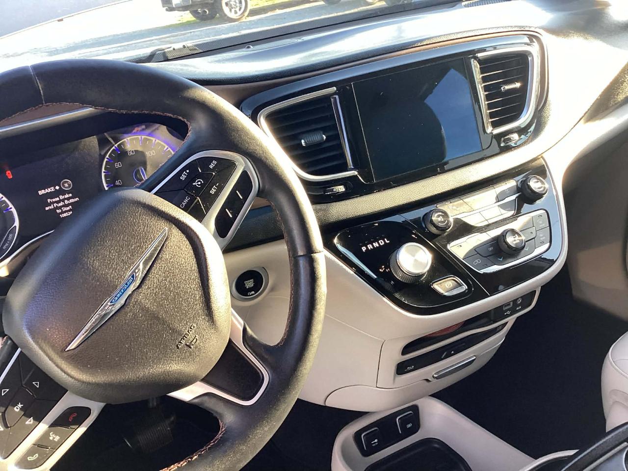 Chrysler Pacifica Touring-L Plus 2017