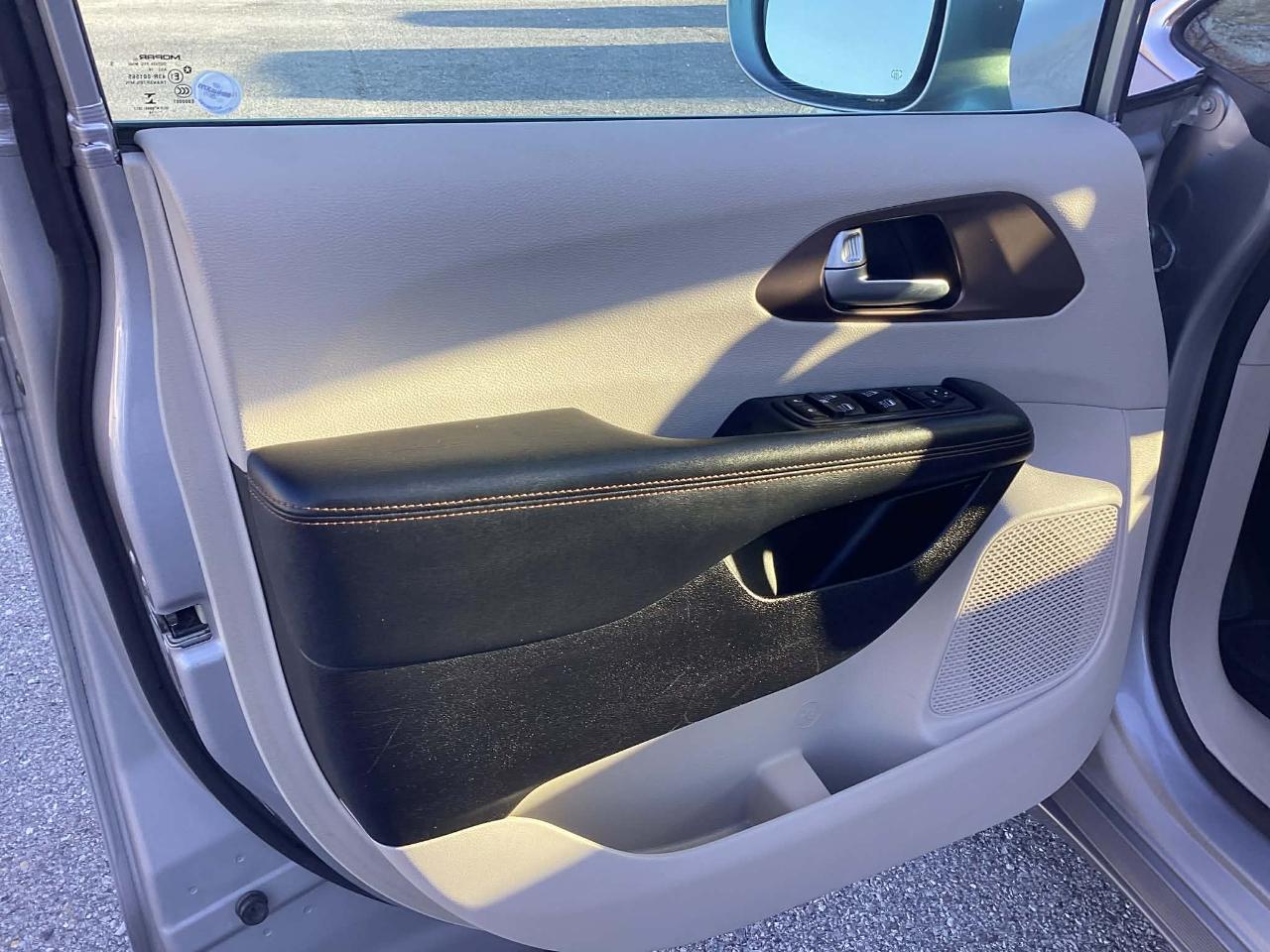 Chrysler Pacifica Touring-L Plus 2017