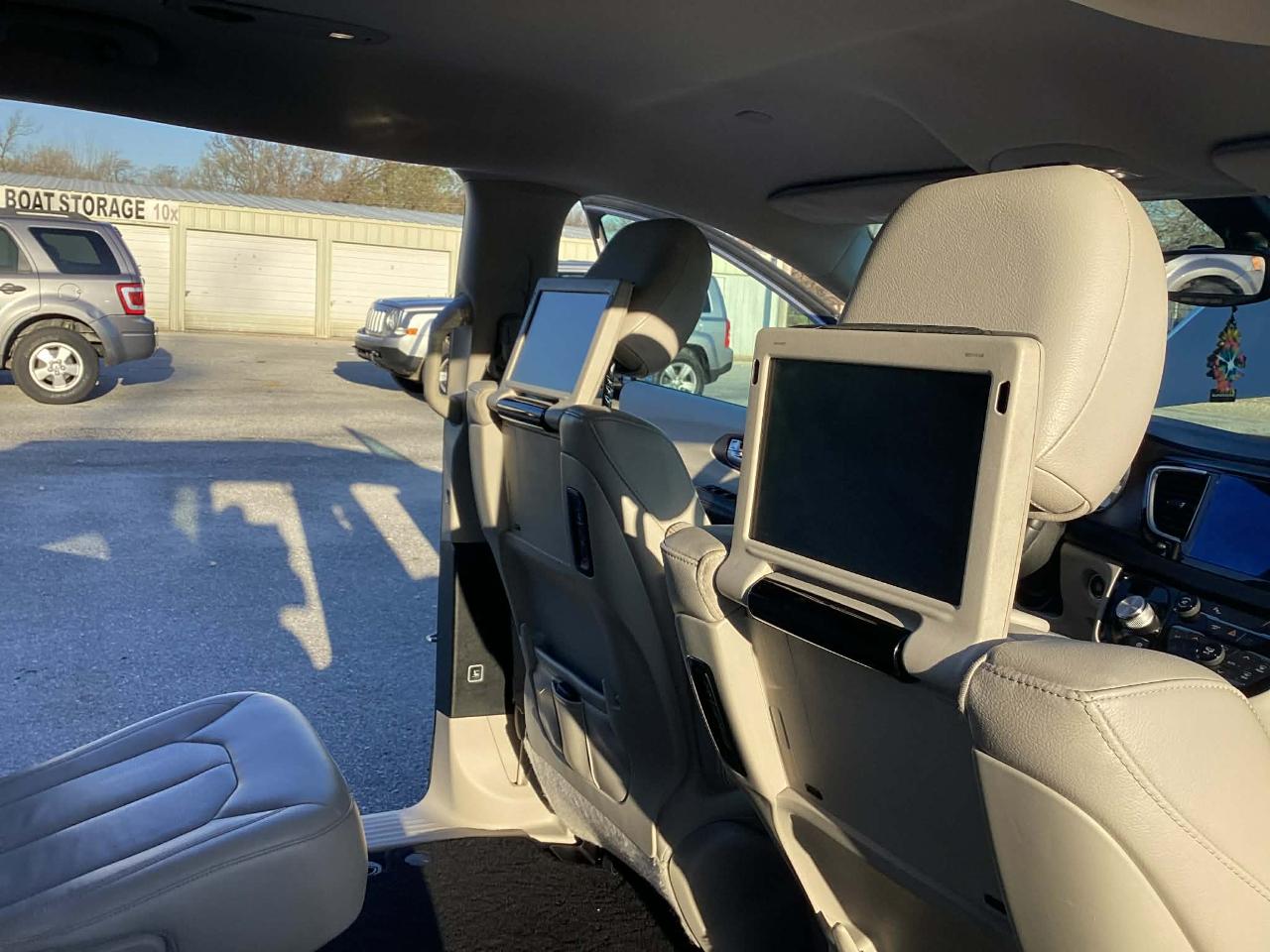 Chrysler Pacifica Touring-L Plus 2017