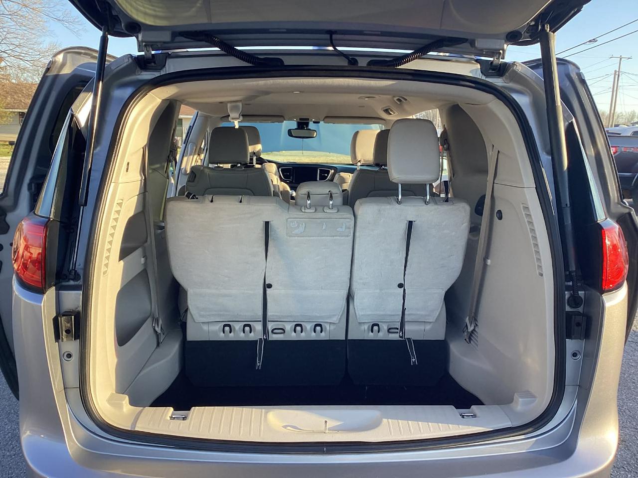 Chrysler Pacifica Touring-L Plus 2017