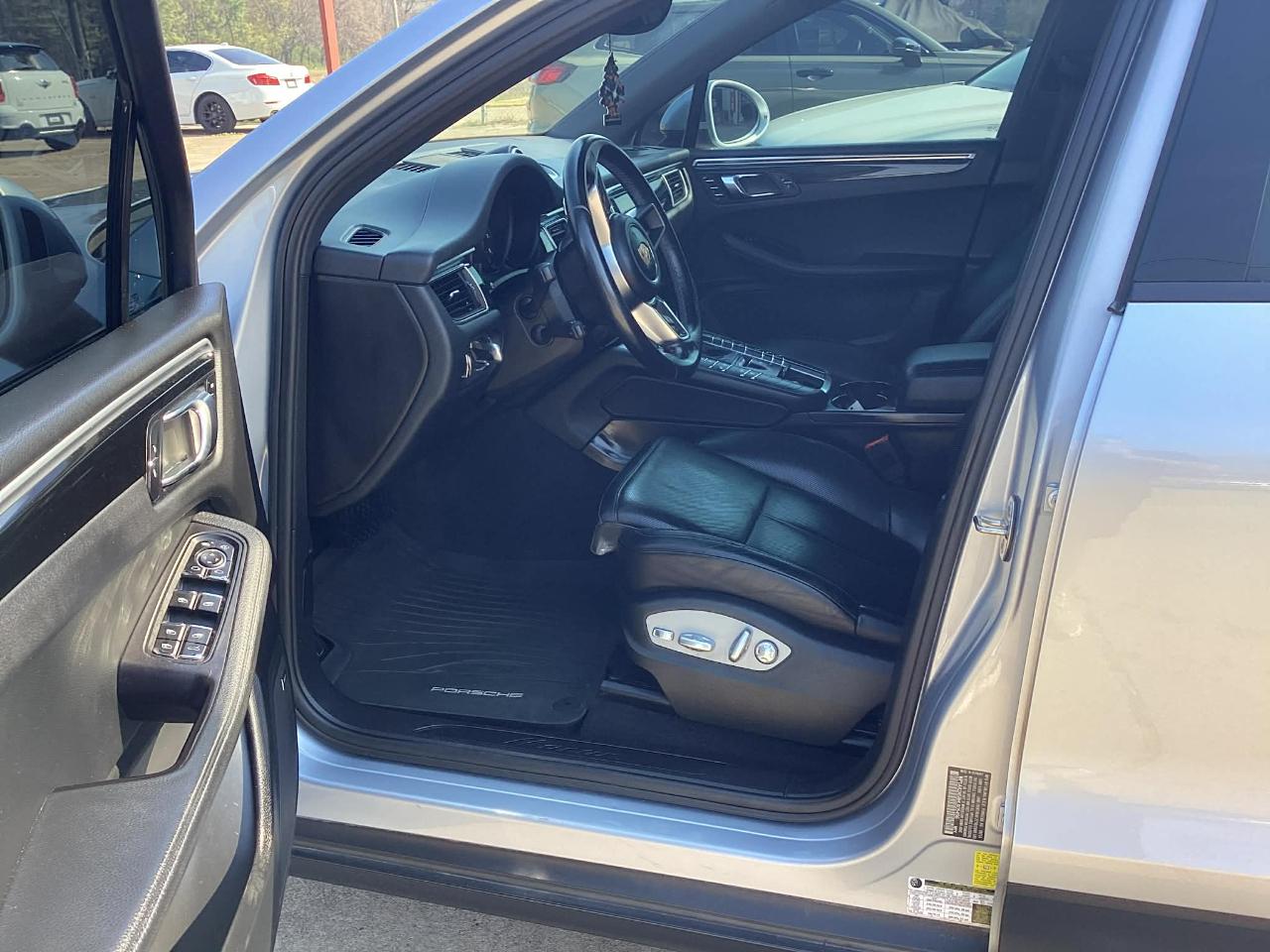 Porsche Macan GTS 2017