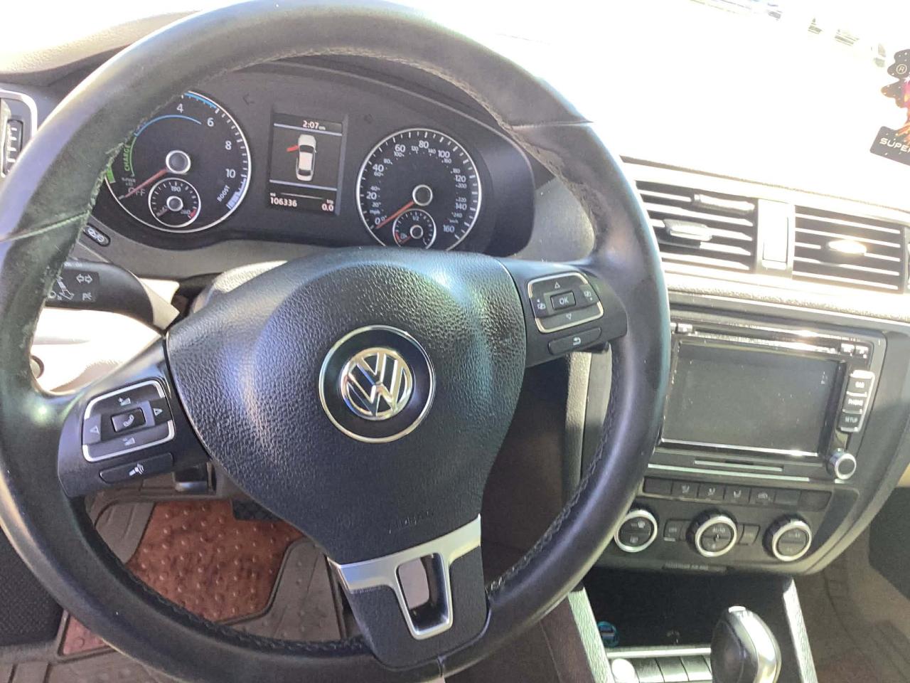 Volkswagen Jetta Hybrid SE 2014