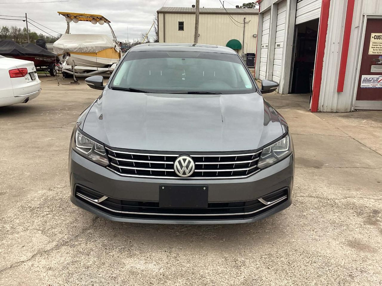 Volkswagen Passat SE 6A 2016