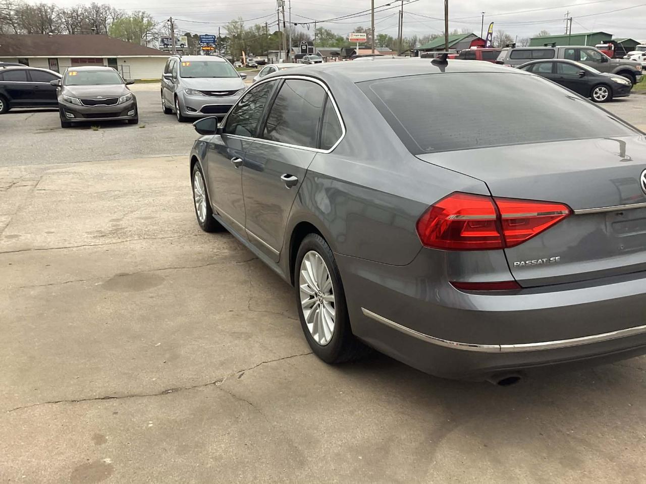 Volkswagen Passat SE 6A 2016