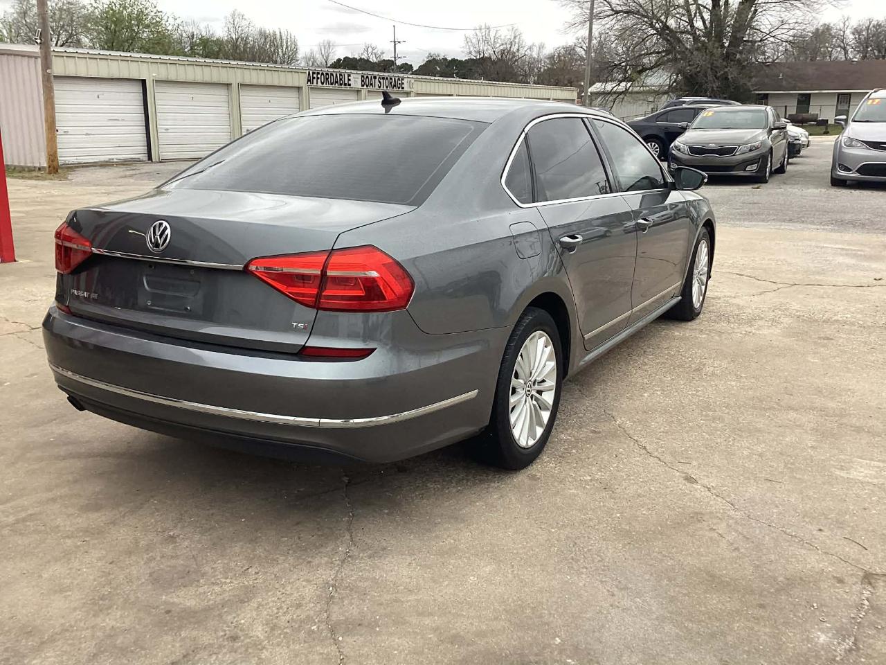 Volkswagen Passat SE 6A 2016
