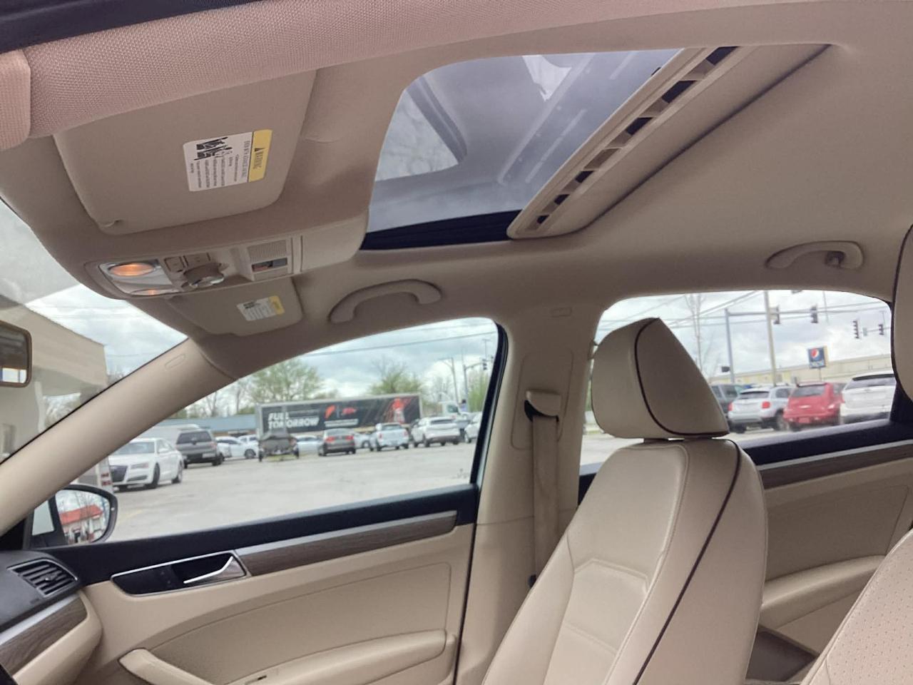 Volkswagen Passat SE 6A 2016