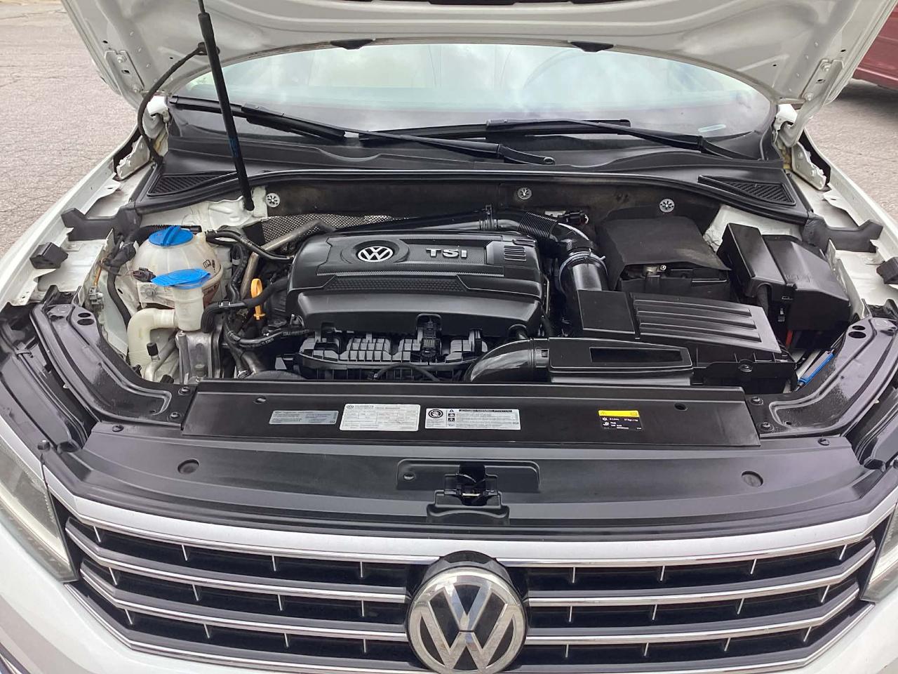 Volkswagen Passat SE 6A 2016