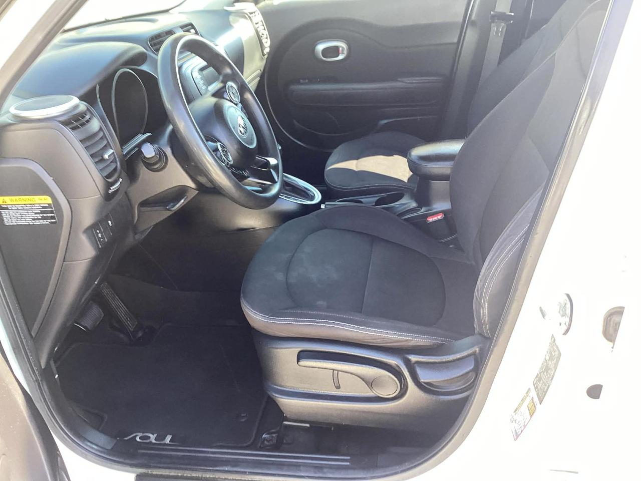 Kia Soul Base 6A 2016