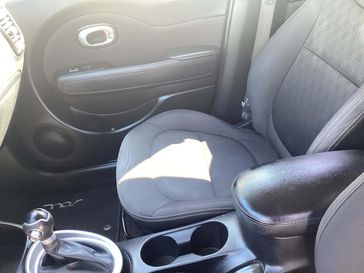 Kia Soul Base 6A 2016