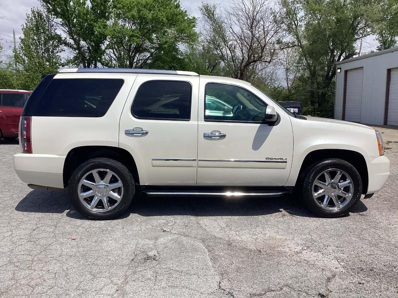 2013 GMC Yukon Denali 4WD