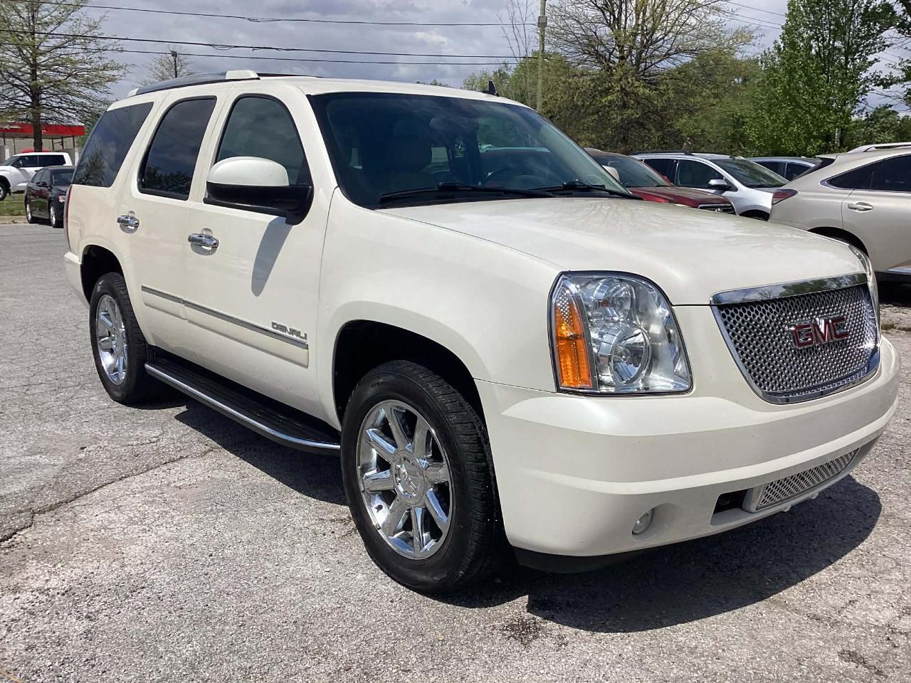 GMC Yukon Denali 4WD 2013