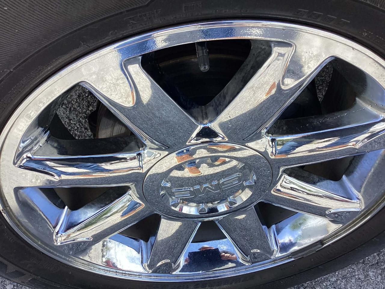 GMC Yukon Denali 4WD 2013