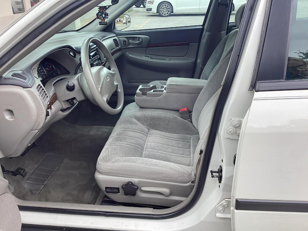 Chevrolet Impala Base 2003