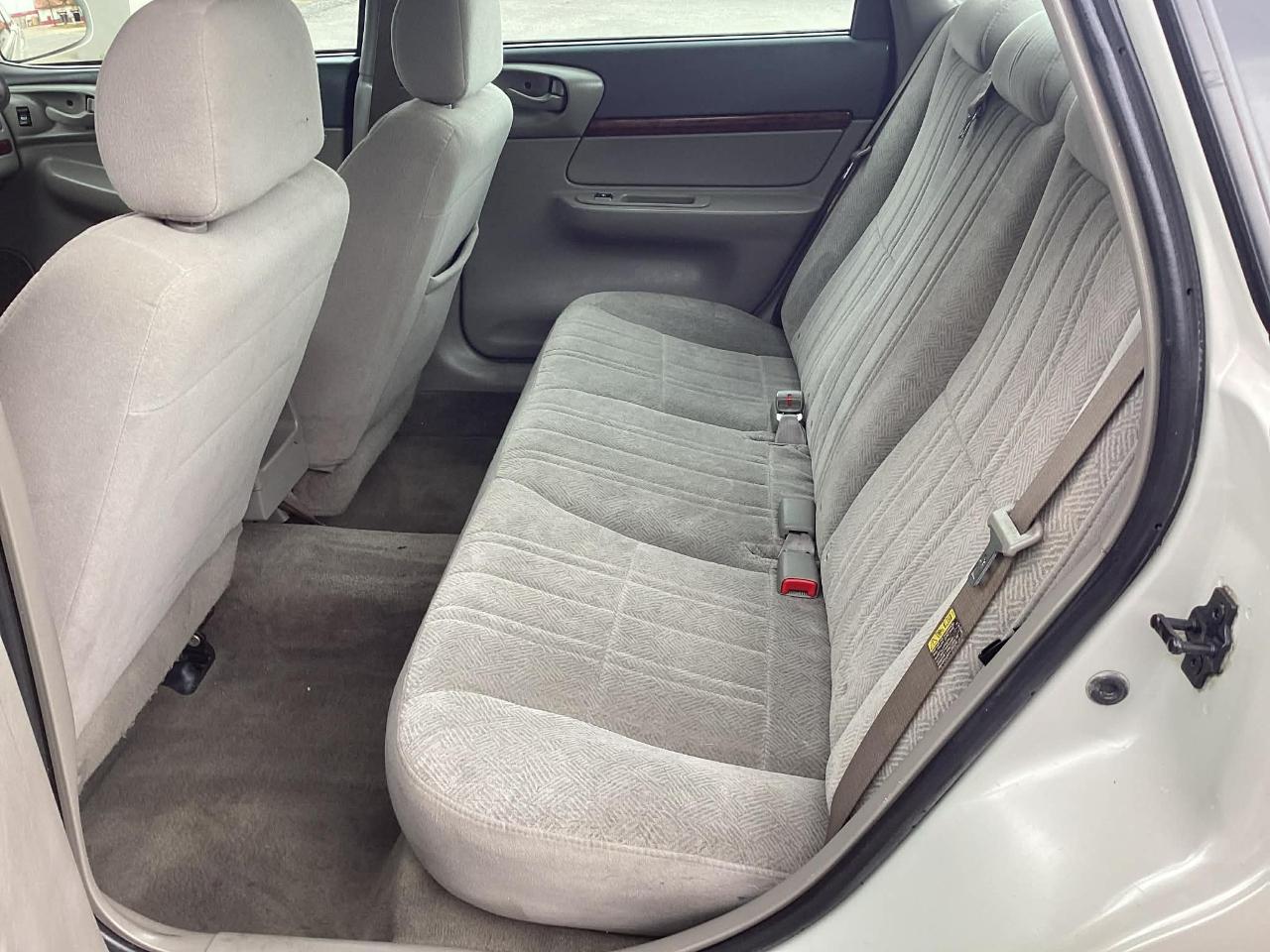 Chevrolet Impala Base 2003