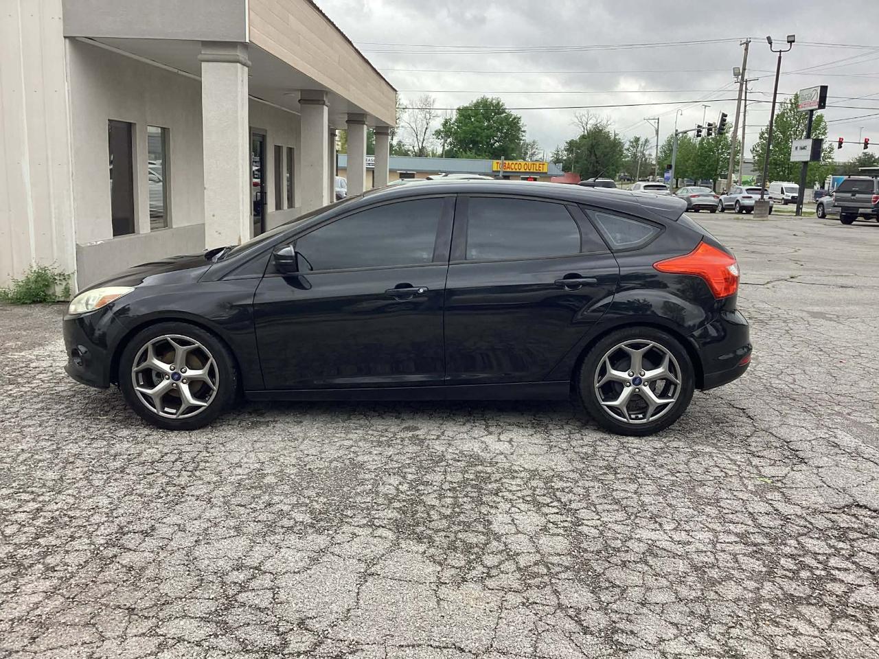Ford Focus SE Hatch 2014