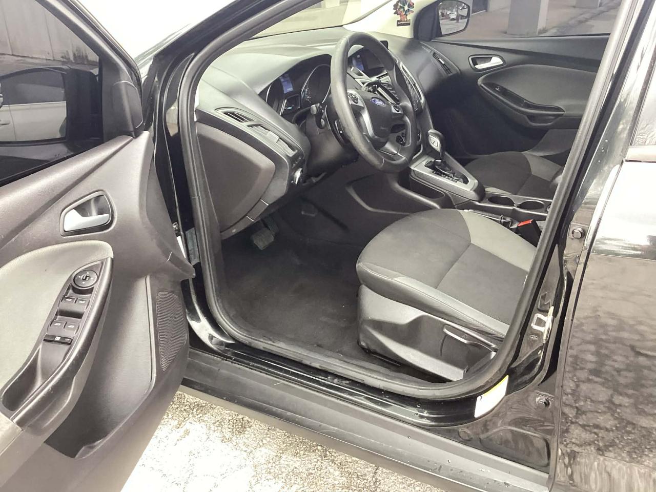 Ford Focus SE Hatch 2014