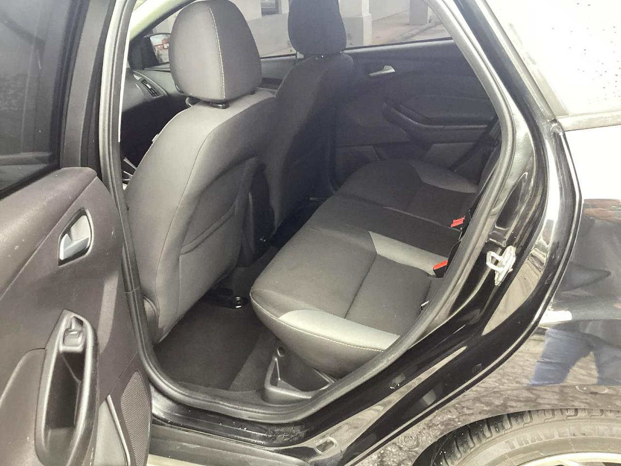 Ford Focus SE Hatch 2014