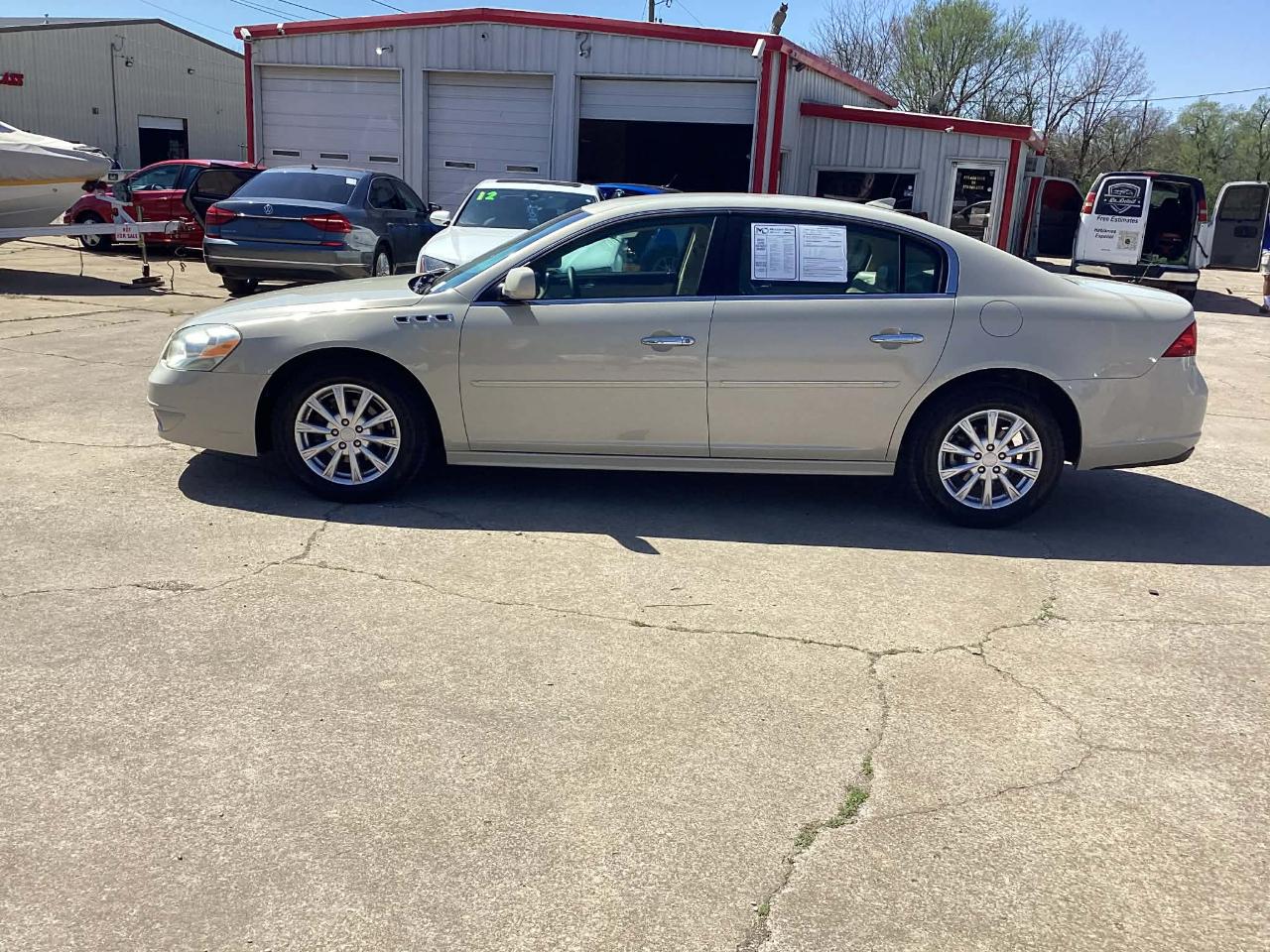 Buick Lucerne CXL 2010