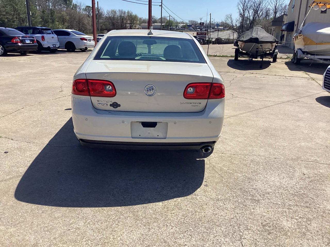 Buick Lucerne CXL 2010