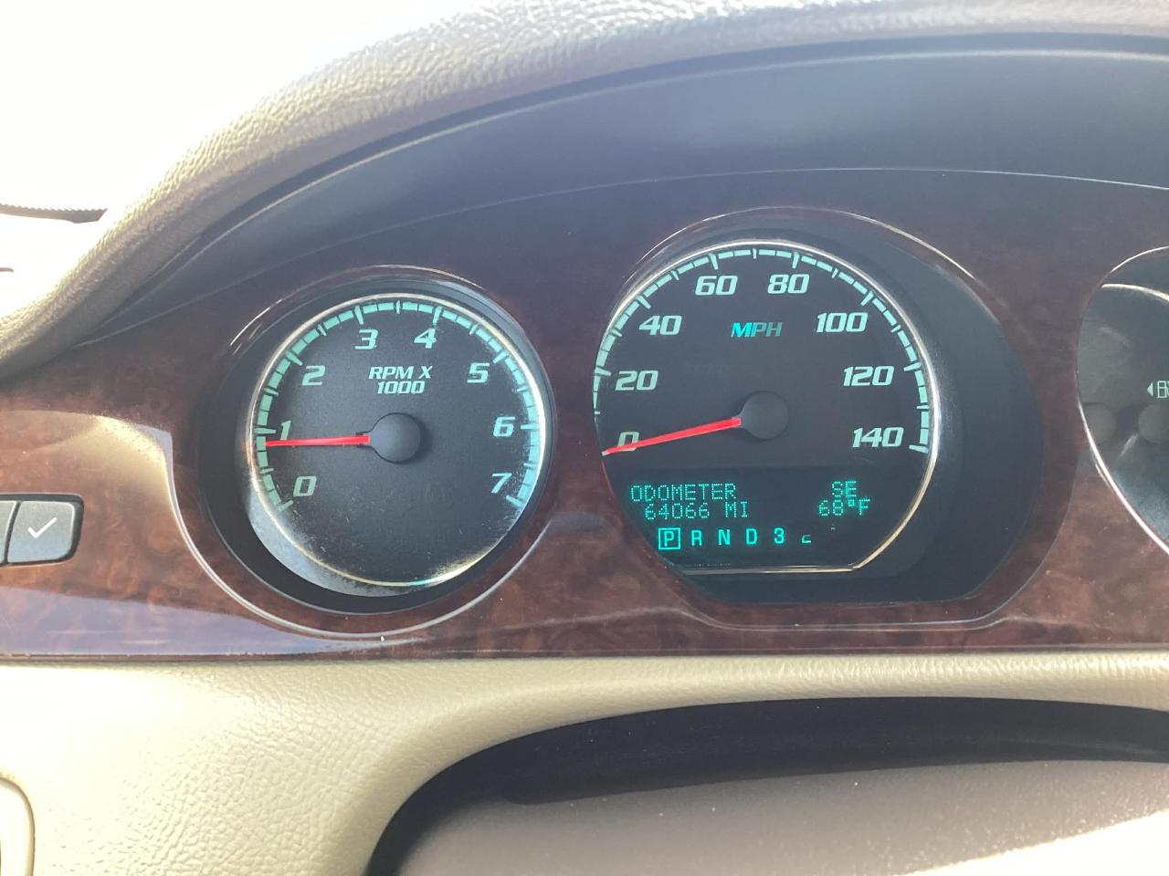 Buick Lucerne CXL 2010