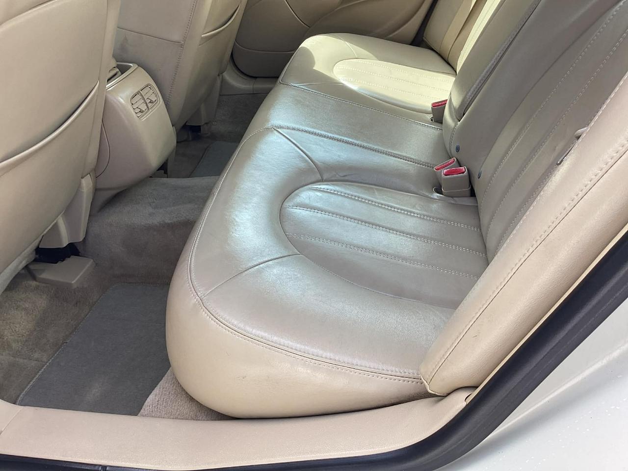 Buick Lucerne CXL 2010