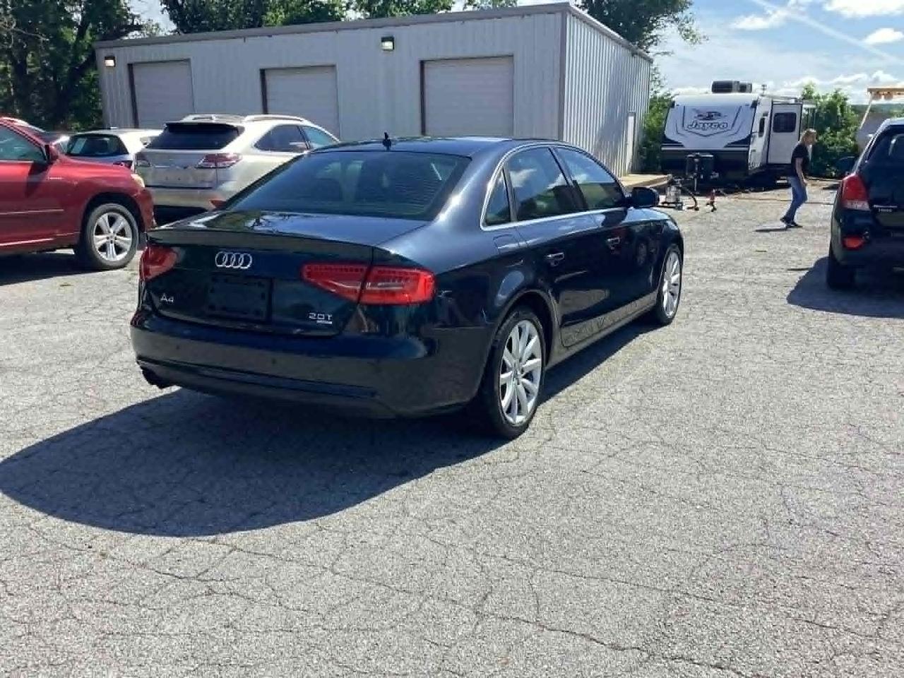 Audi A4 2.0T Sedan quattro Tiptronic 2013