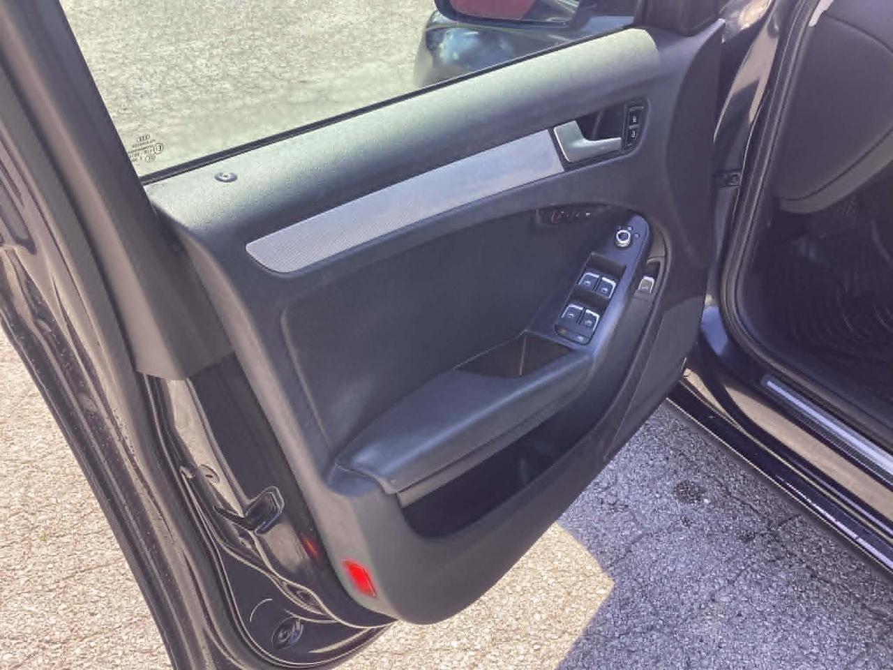 Audi A4 2.0T Sedan quattro Tiptronic 2013