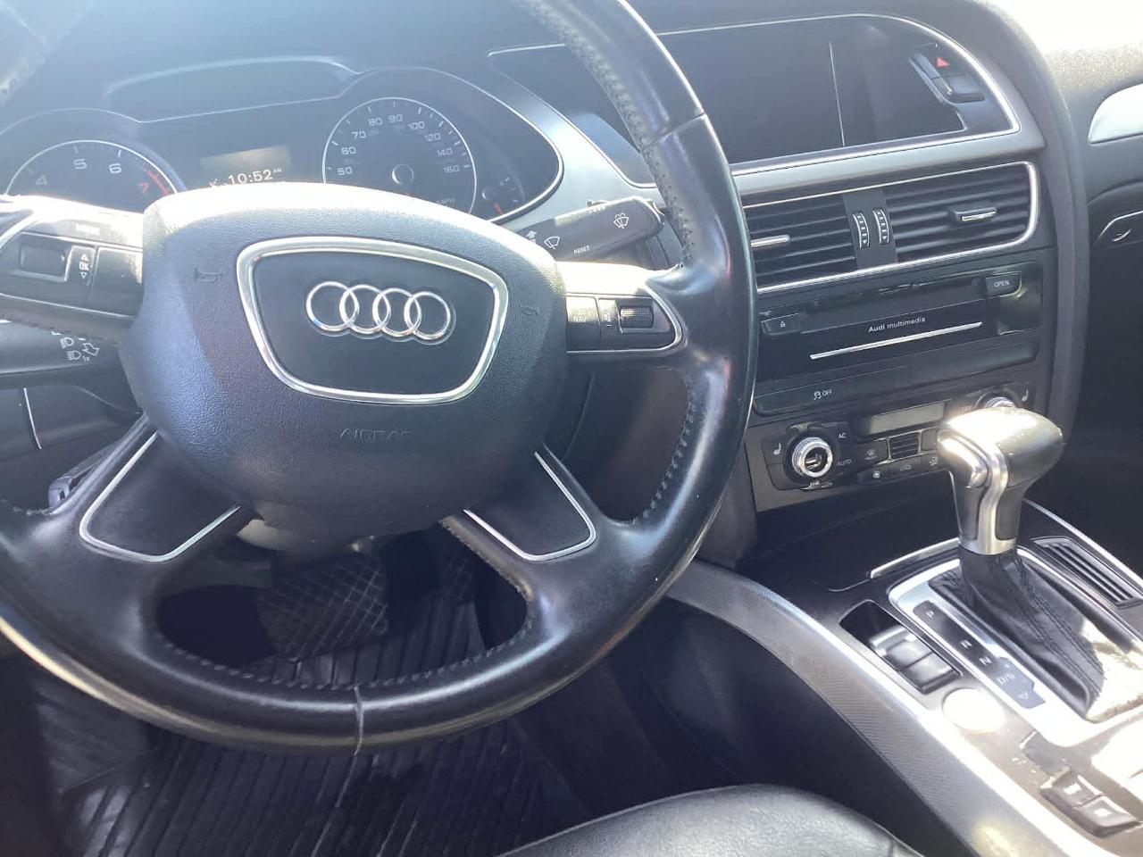 Audi A4 2.0T Sedan quattro Tiptronic 2013