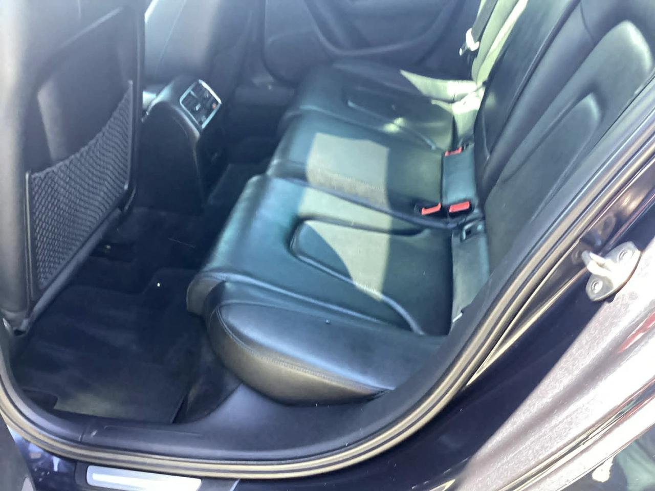 Audi A4 2.0T Sedan quattro Tiptronic 2013