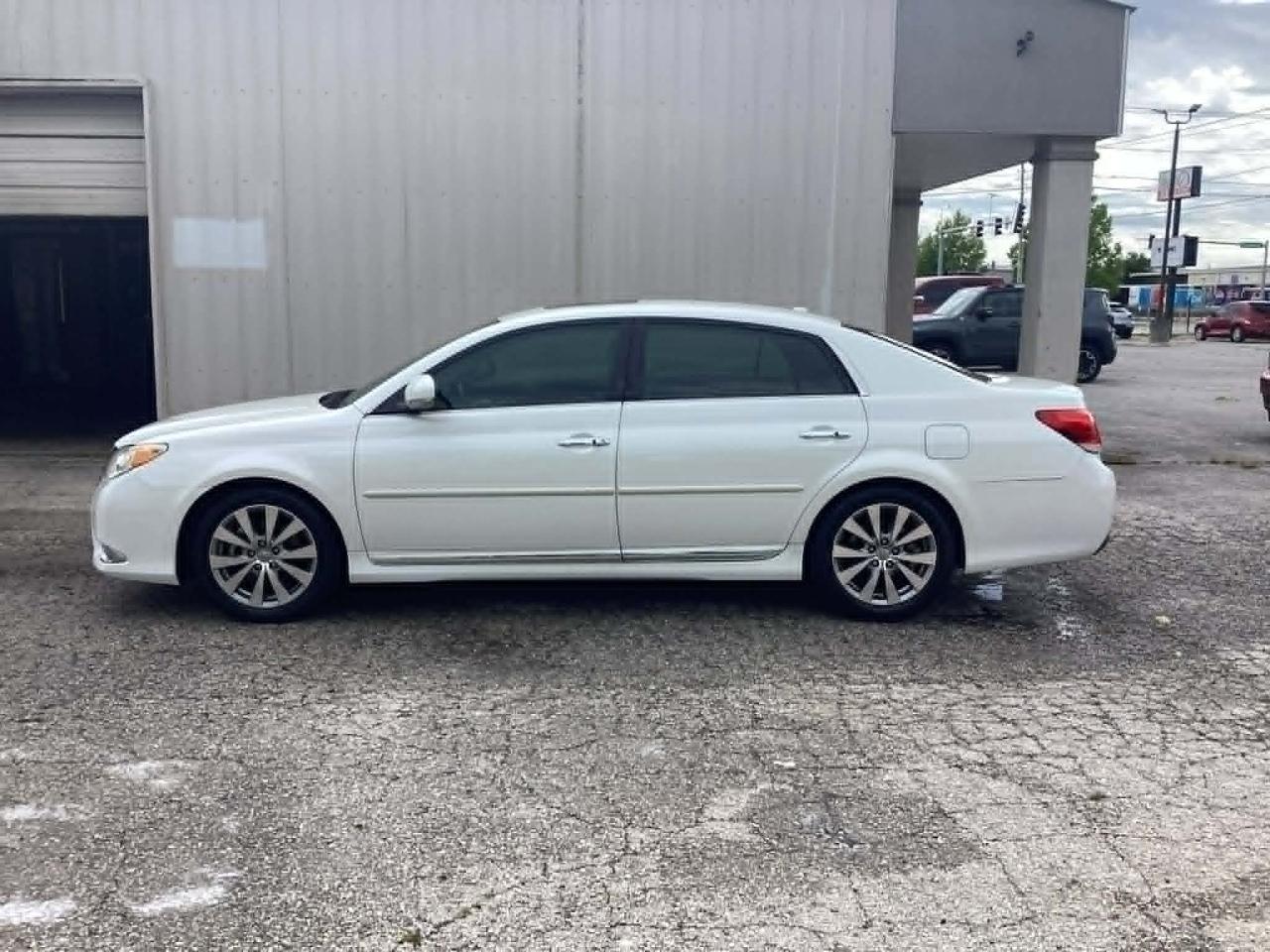 2011 Toyota Avalon Base