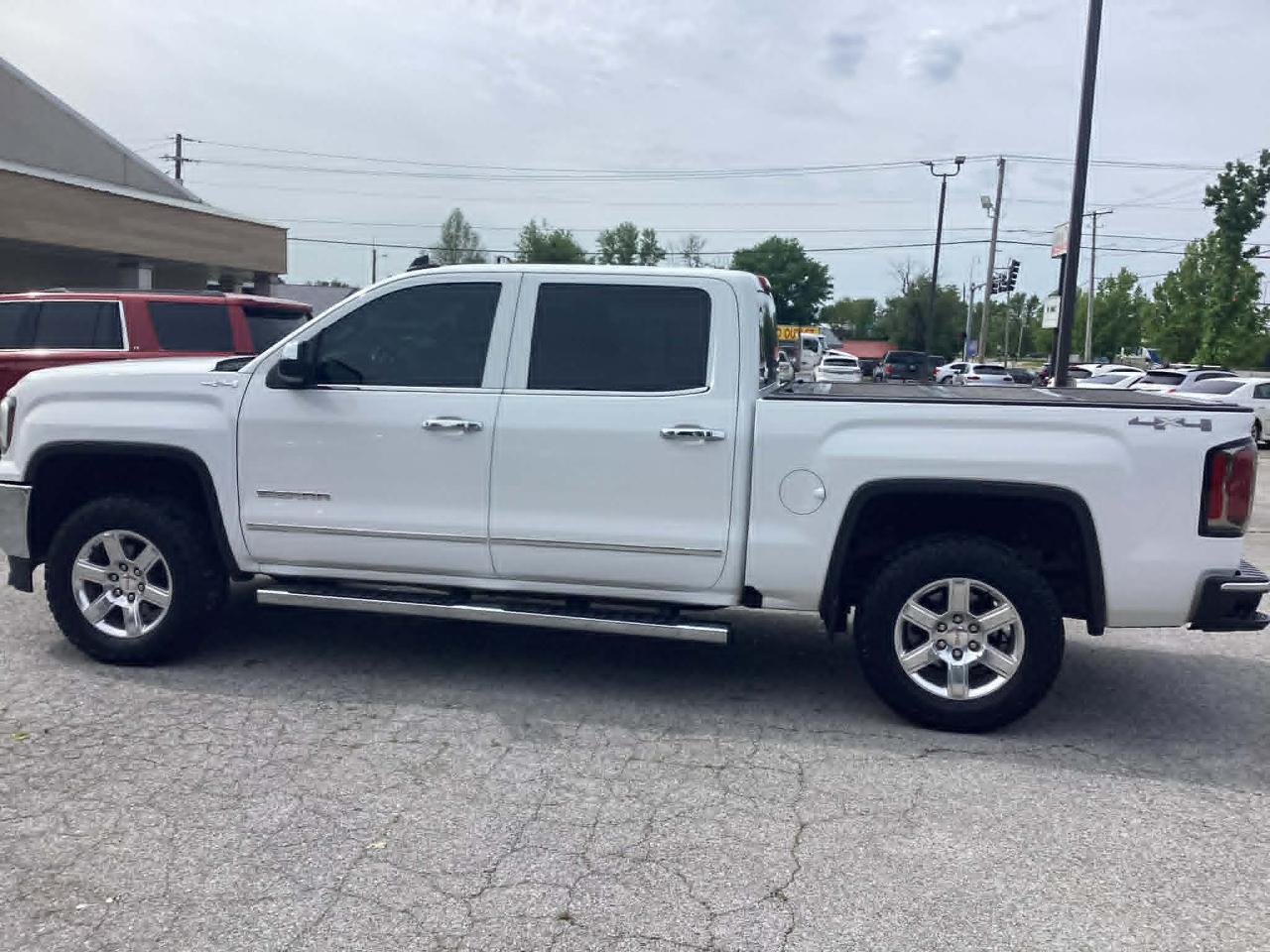 GMC Sierra 1500 SLT Crew Cab Long Box 4WD 2017