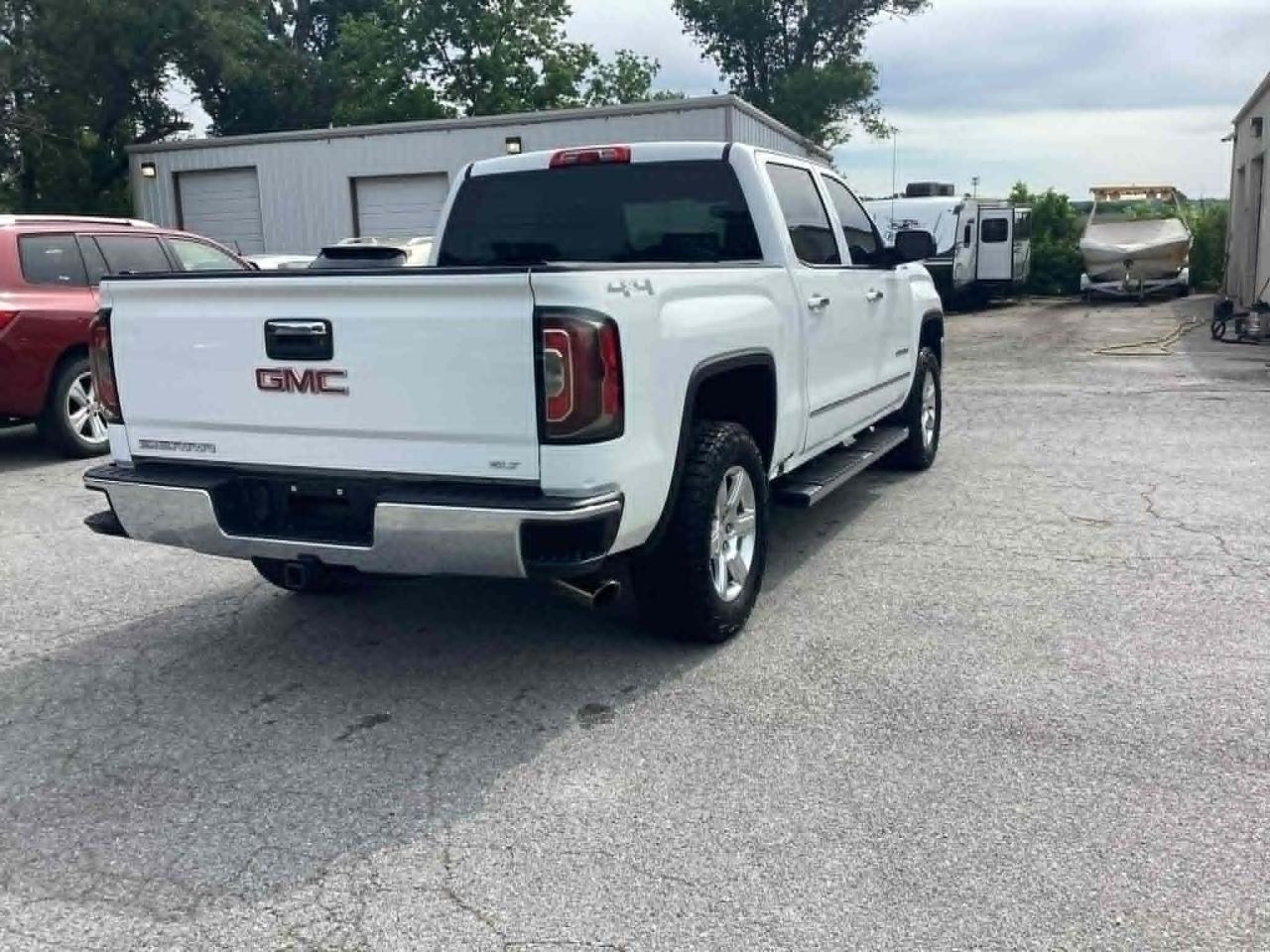 GMC Sierra 1500 SLT Crew Cab Long Box 4WD 2017