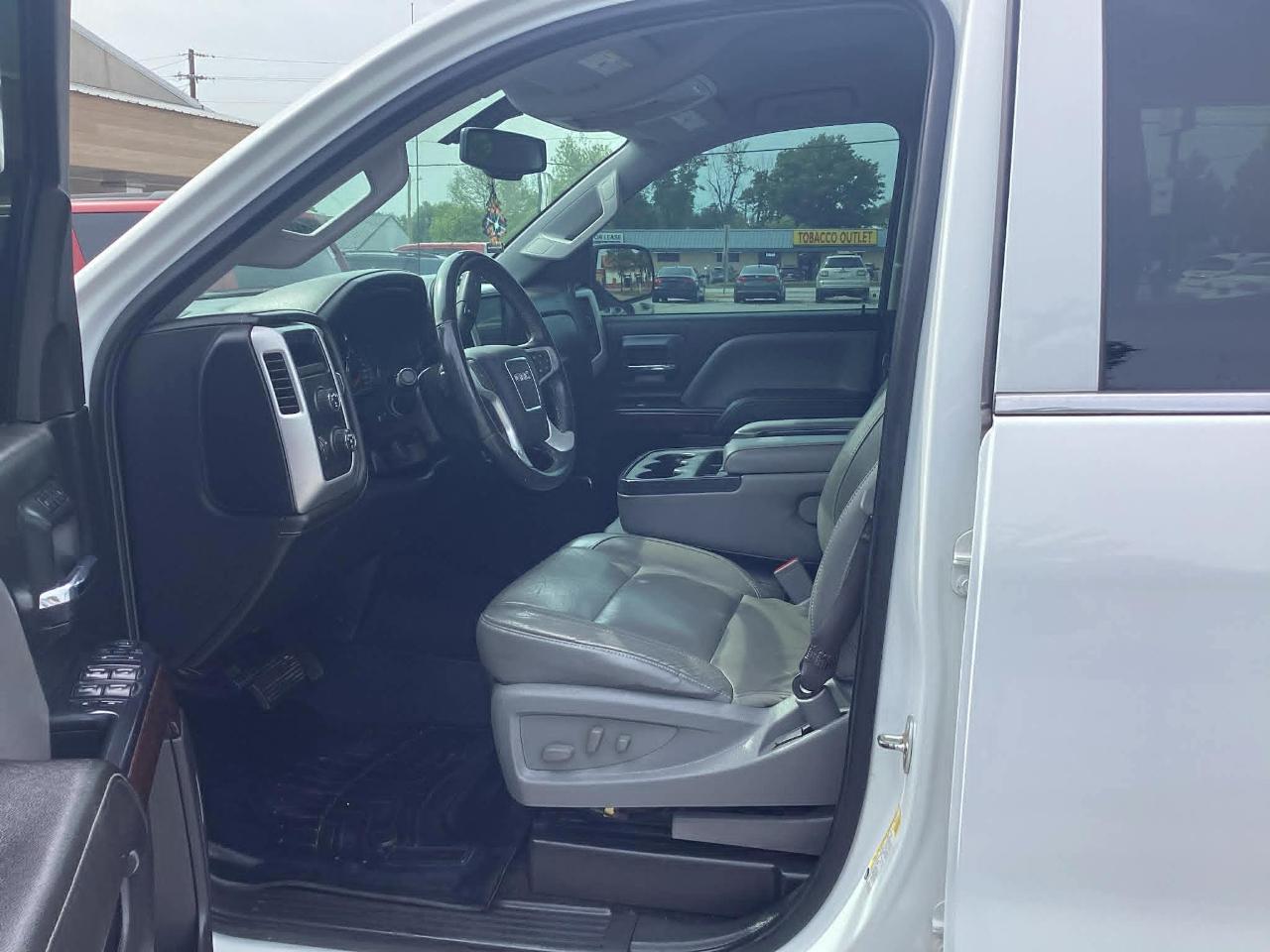 GMC Sierra 1500 SLT Crew Cab Long Box 4WD 2017