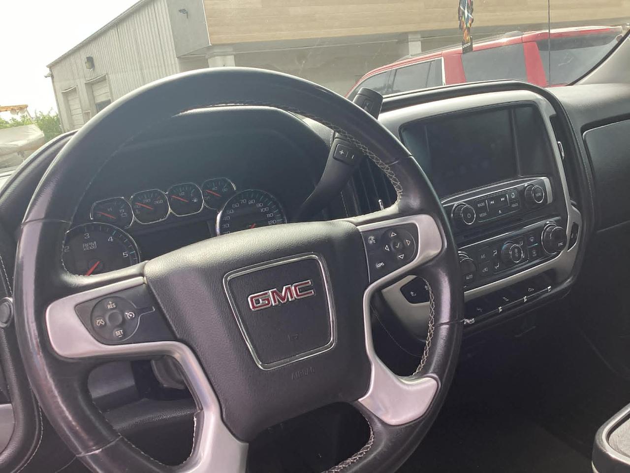 GMC Sierra 1500 SLT Crew Cab Long Box 4WD 2017