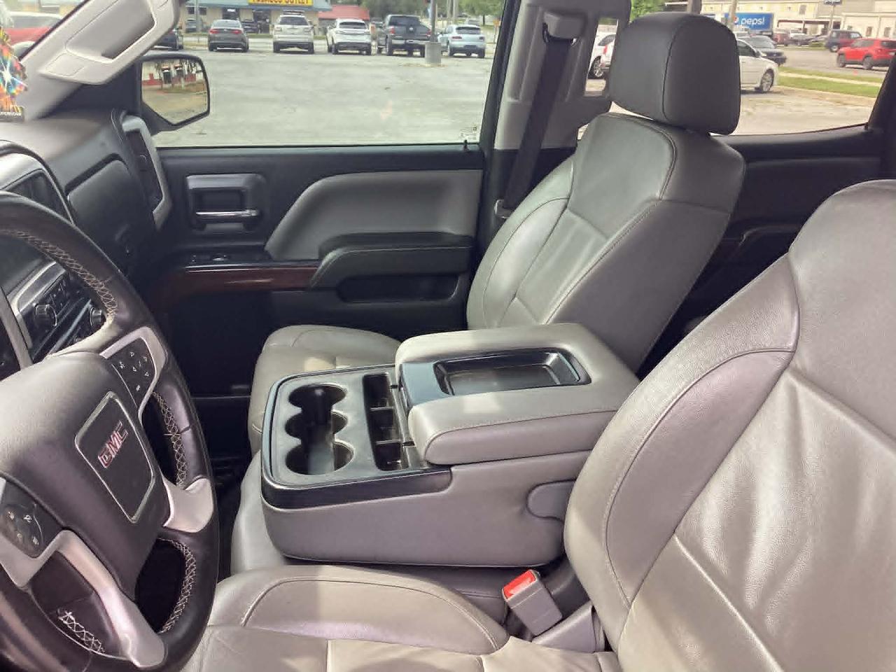 GMC Sierra 1500 SLT Crew Cab Long Box 4WD 2017