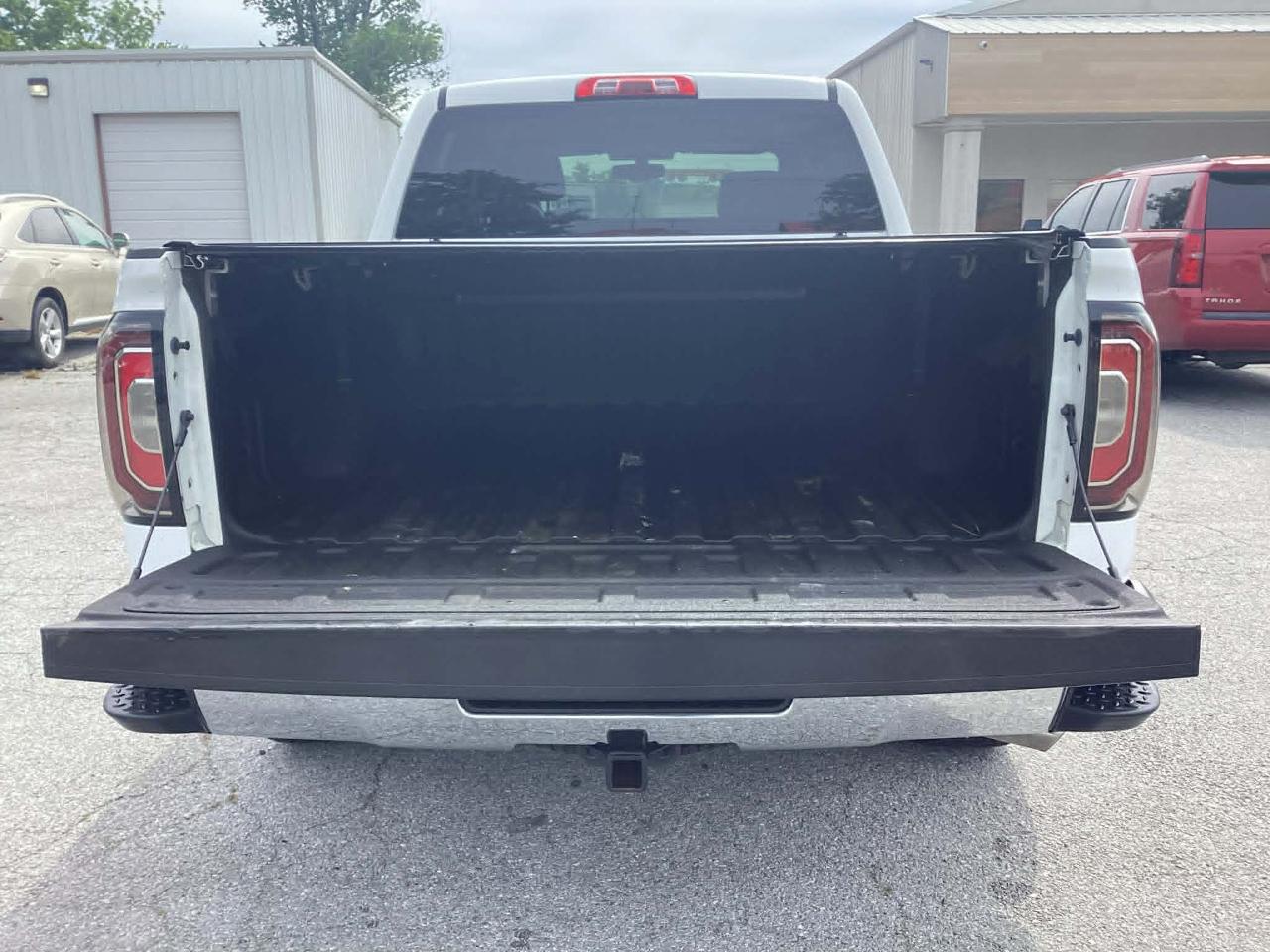 GMC Sierra 1500 SLT Crew Cab Long Box 4WD 2017