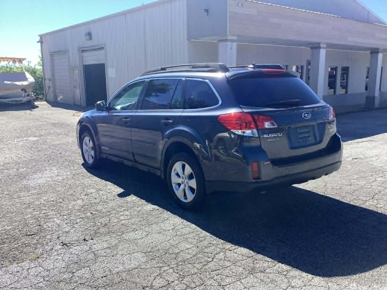 Subaru Outback 2.5i Limited 2012