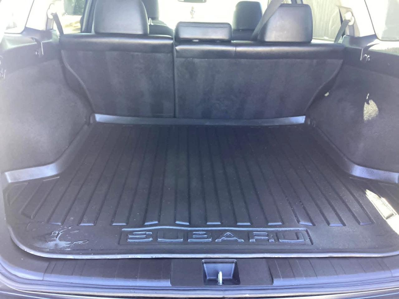 Subaru Outback 2.5i Limited 2012