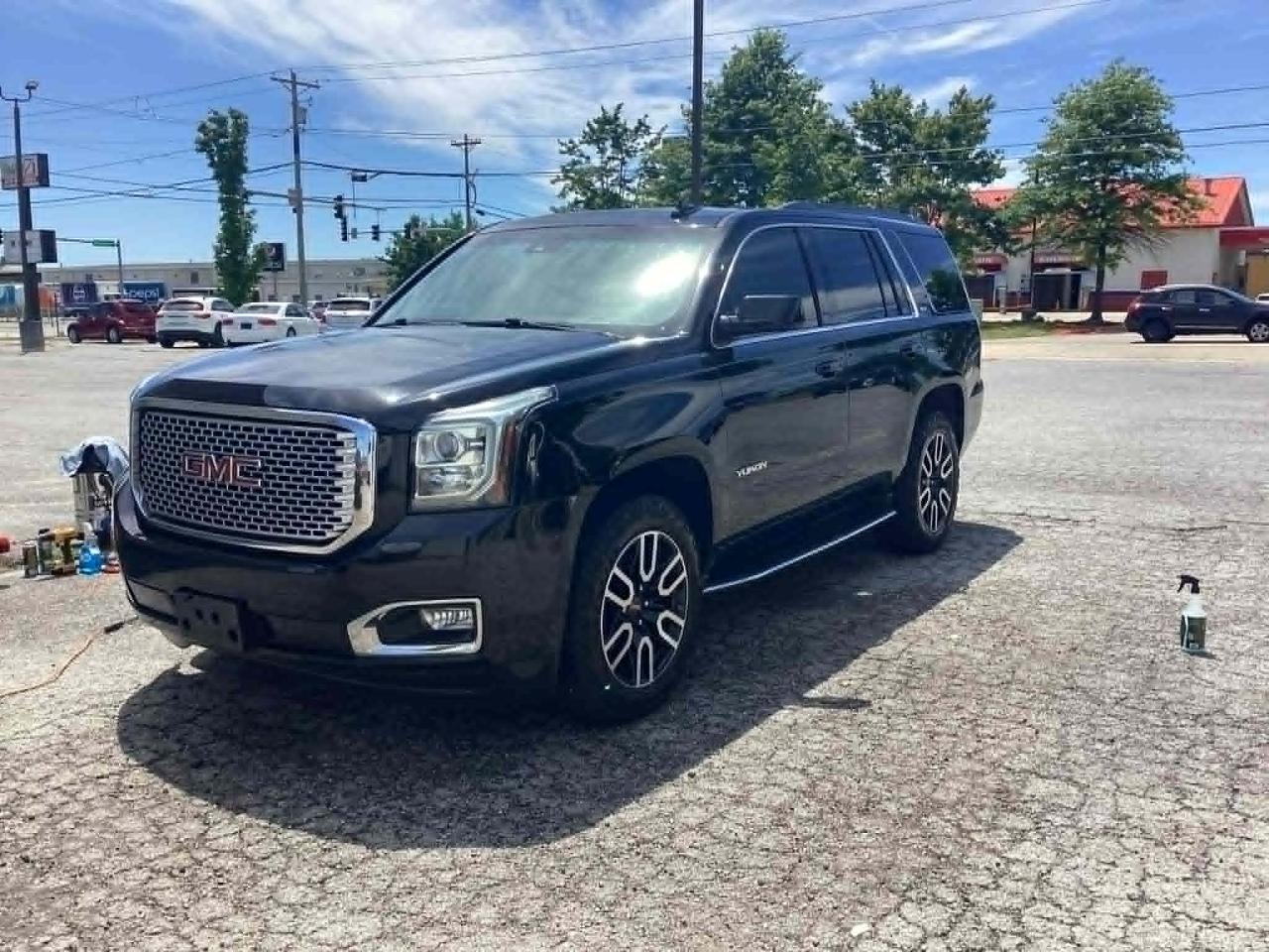 GMC Yukon SLT 4WD 2017
