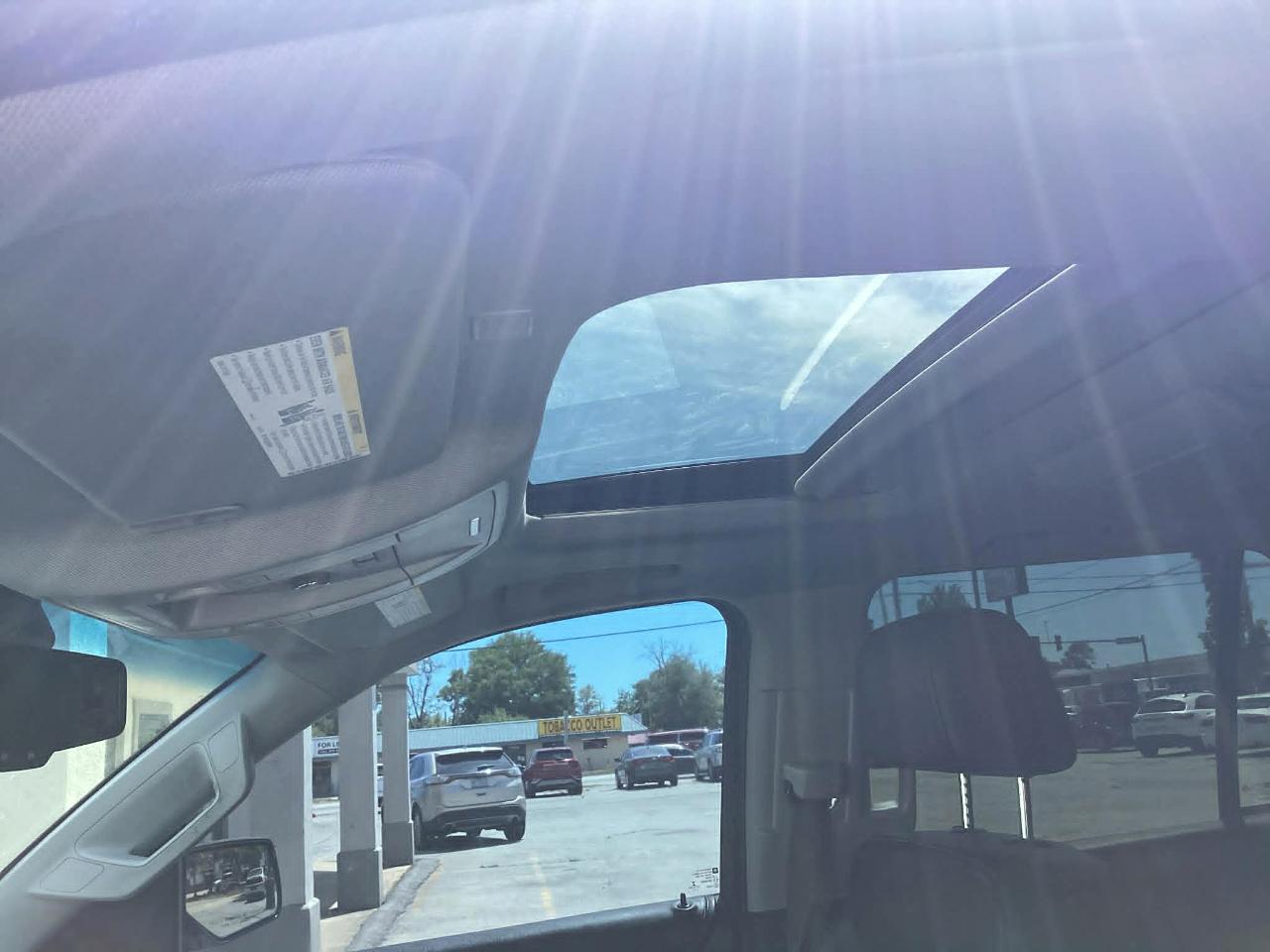 GMC Yukon SLT 4WD 2017