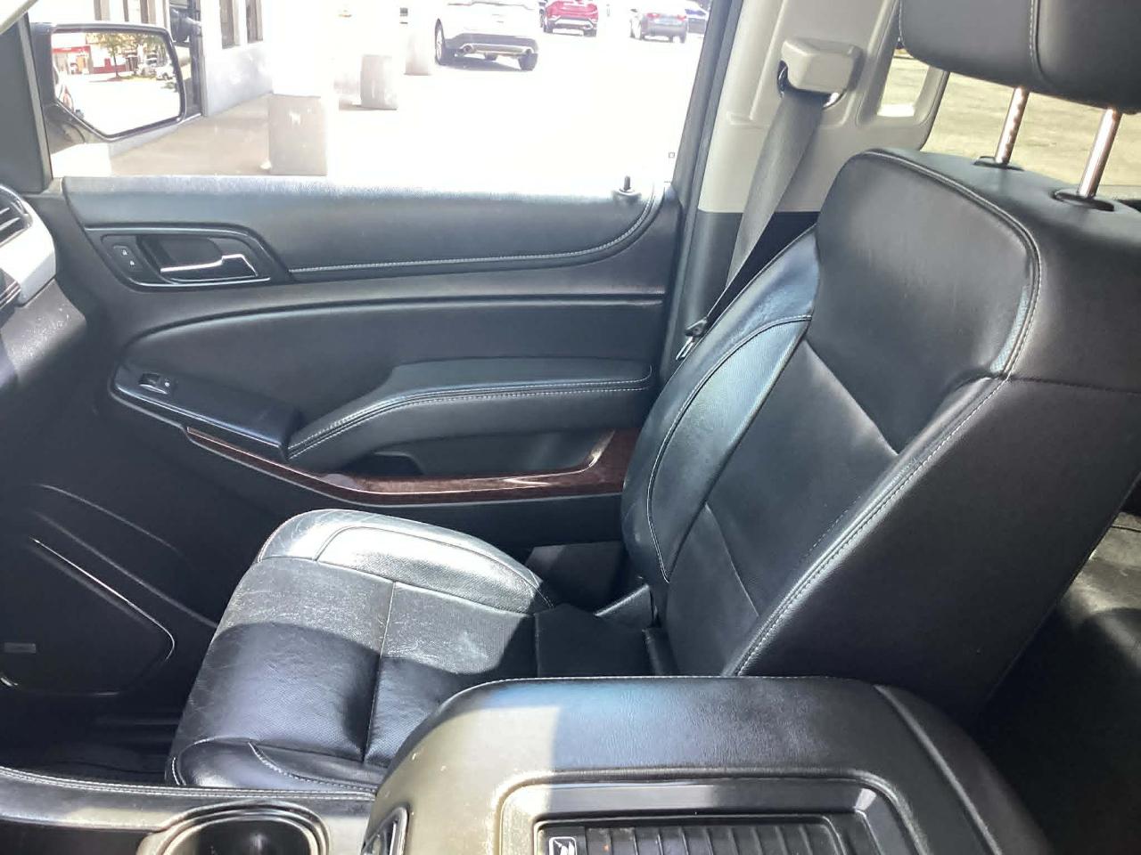 GMC Yukon SLT 4WD 2017