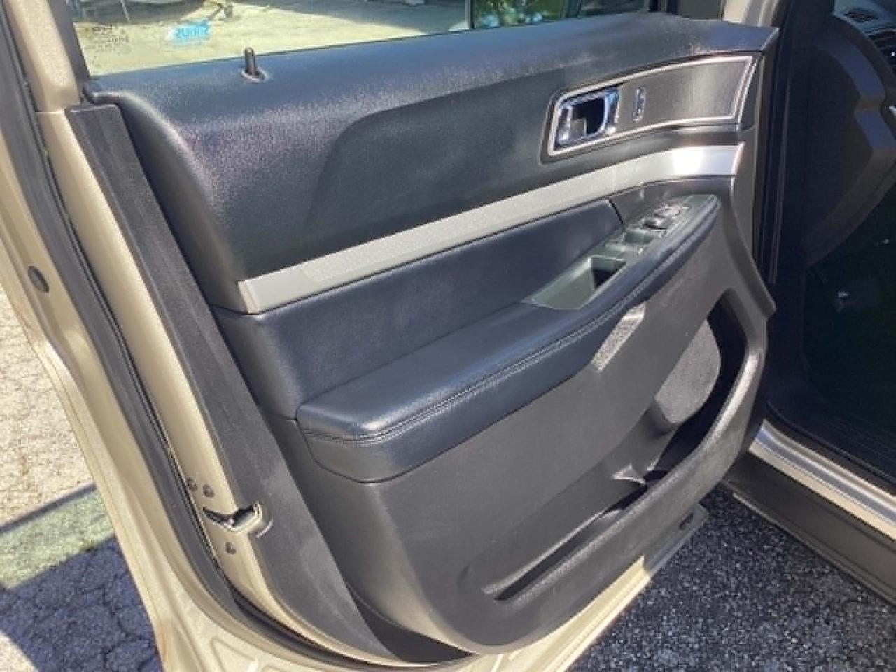 Ford Explorer XLT 4WD 2017