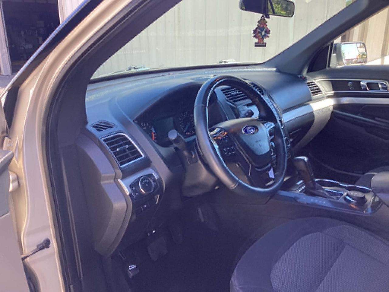Ford Explorer XLT 4WD 2017