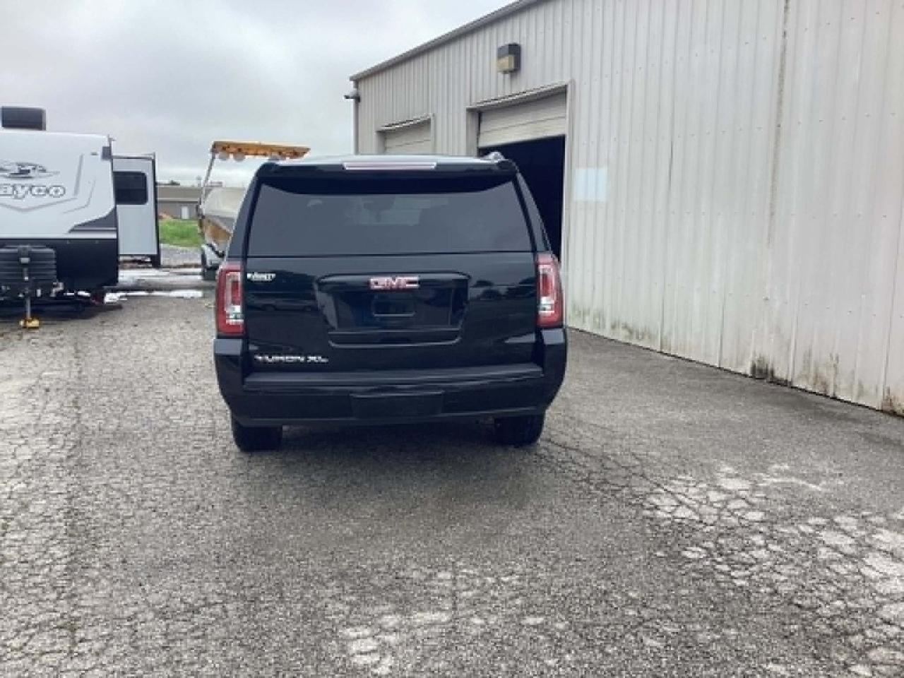 GMC Yukon XL SLT 4WD 2016
