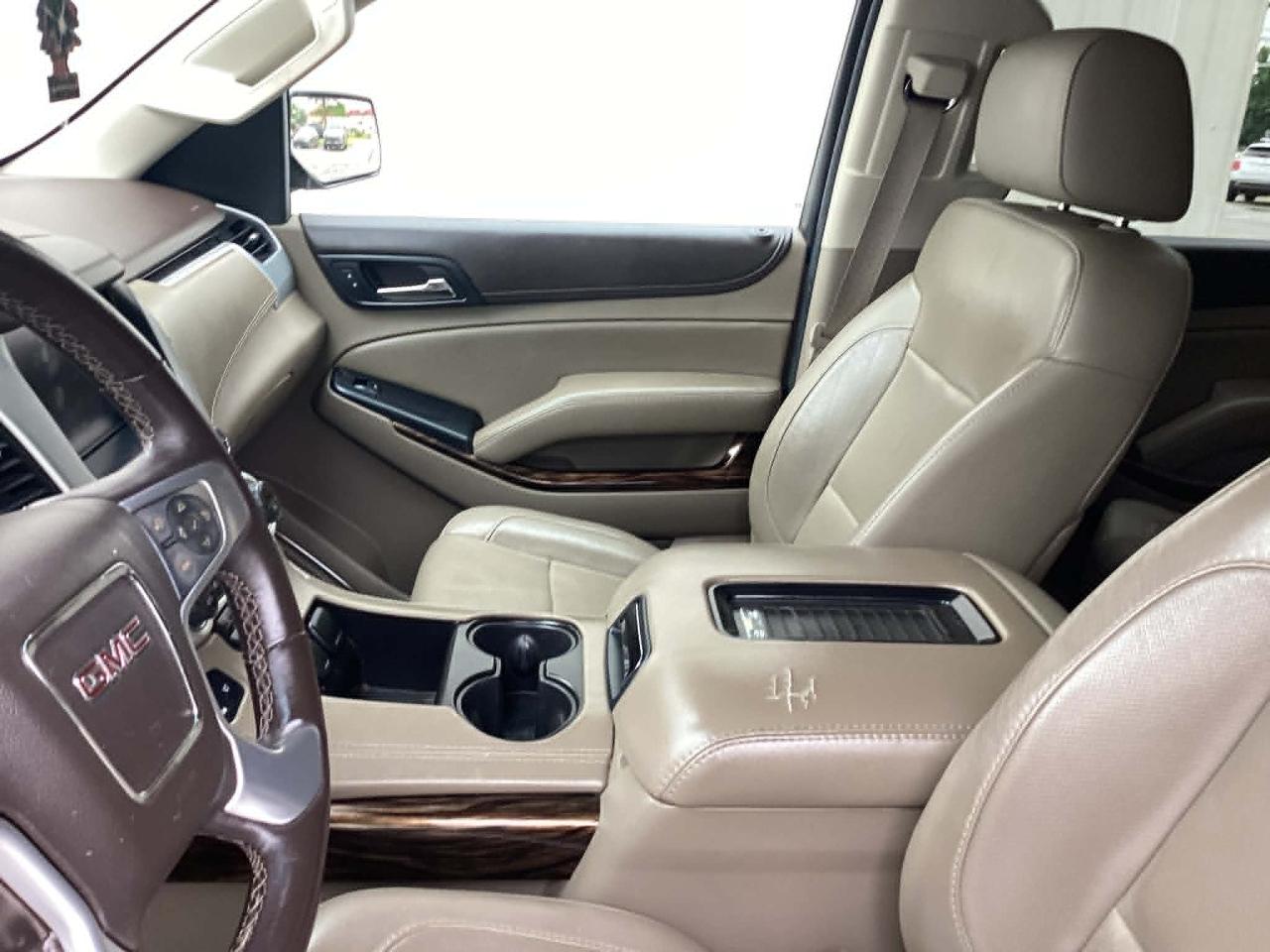 GMC Yukon XL SLT 4WD 2016
