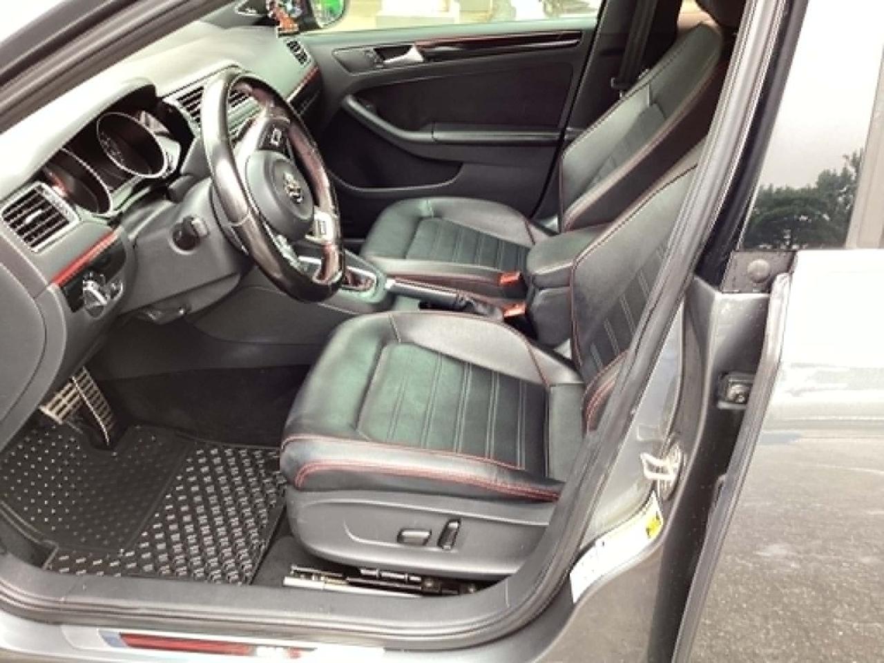 Volkswagen Jetta 2.0T GLI 6A 2017