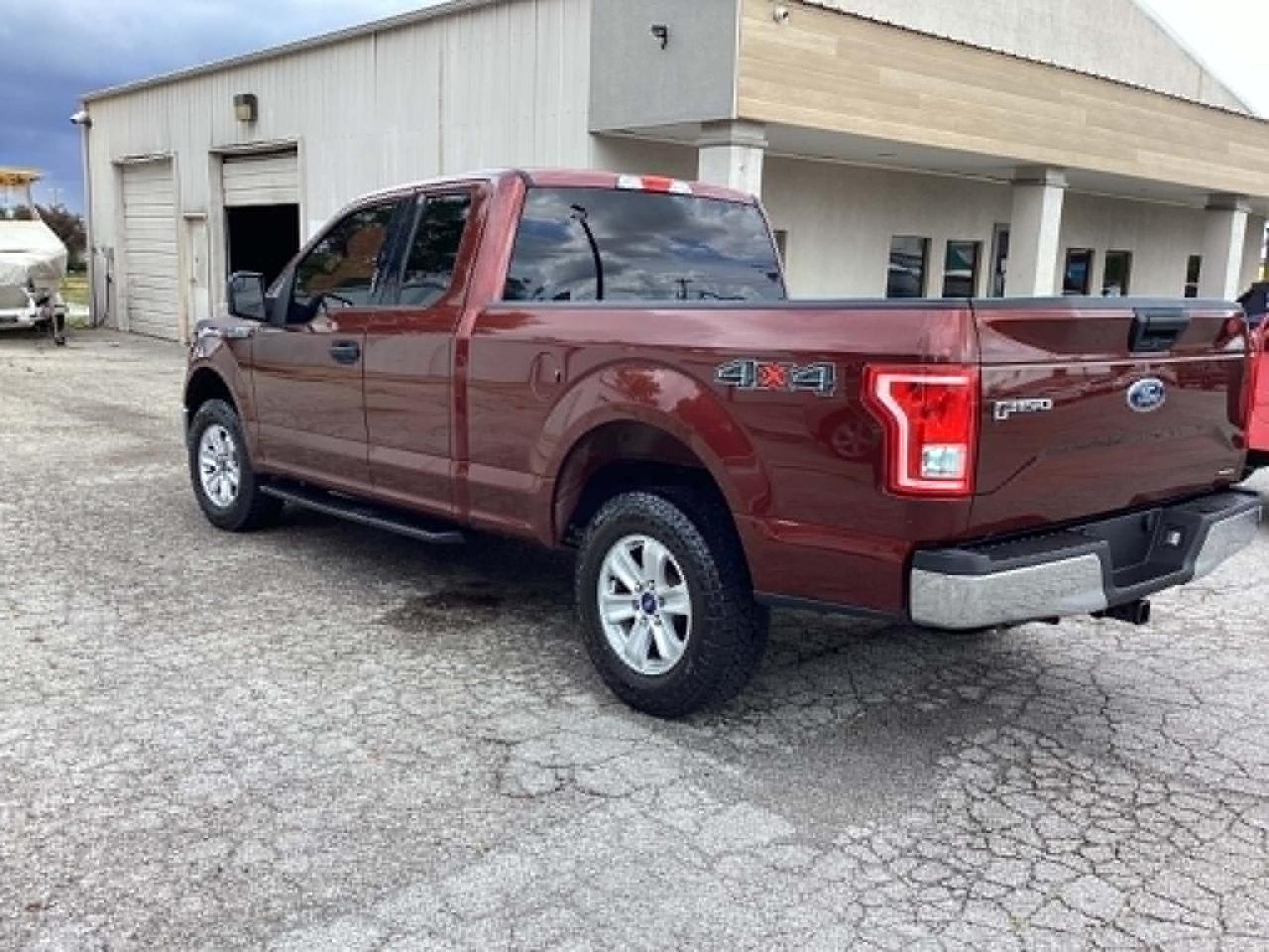 Ford F-150 Lariat SuperCab 8-ft. 4WD 2016