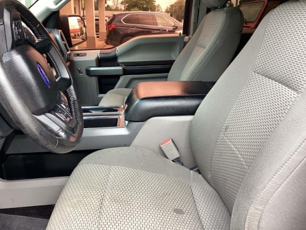 Ford F-150 Lariat SuperCab 8-ft. 4WD 2016